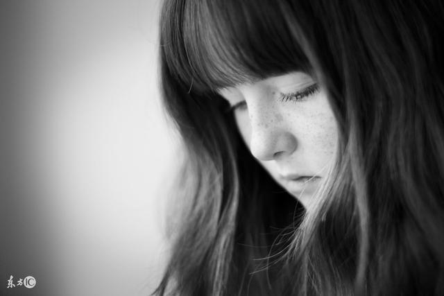 小说：女子为驱邪找到山中老道，攀谈片刻发现道士原是恶鬼化身