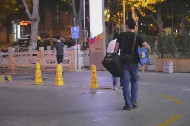 拍黄片挣钱吗 法制新闻 案例分析_国内三级片