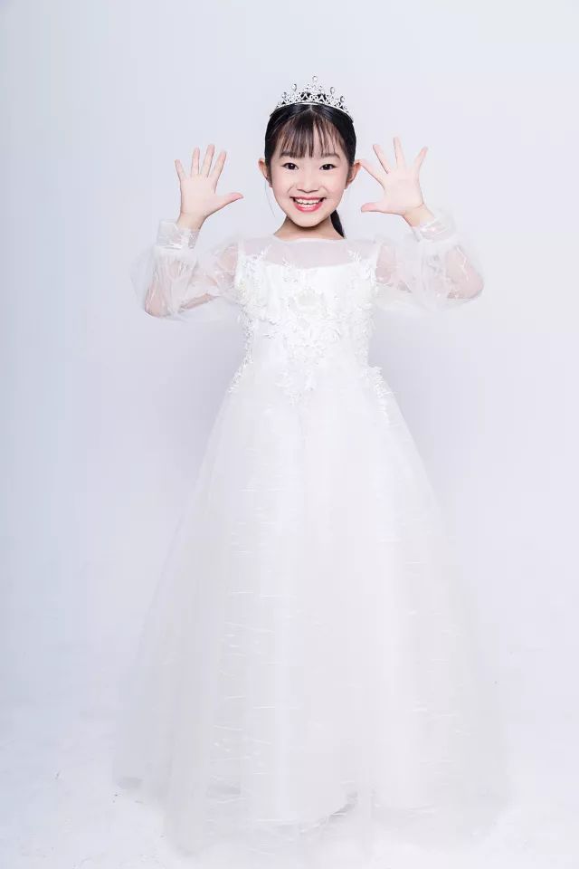 我的美母教师_老师妈妈的小学生作文_学生眼中的老师妈妈