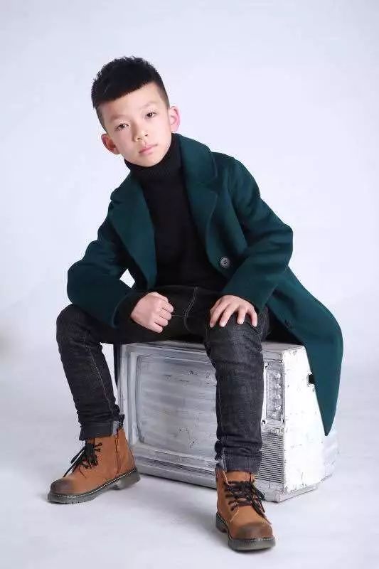 学生眼中的老师妈妈_老师妈妈的小学生作文_我的美母教师