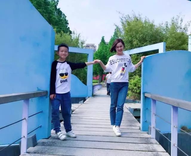 老师妈妈的小学生作文_我的美母教师_学生眼中的老师妈妈