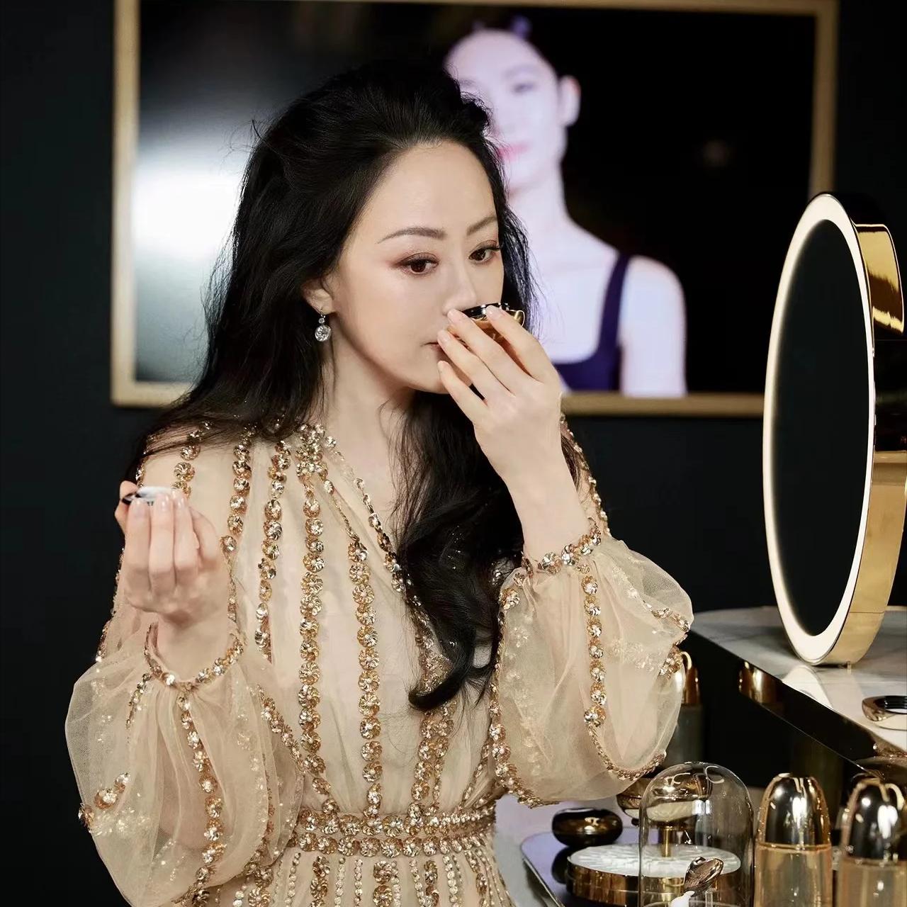 成人三级片_章小惠 45岁拍三级片 还债 败家女