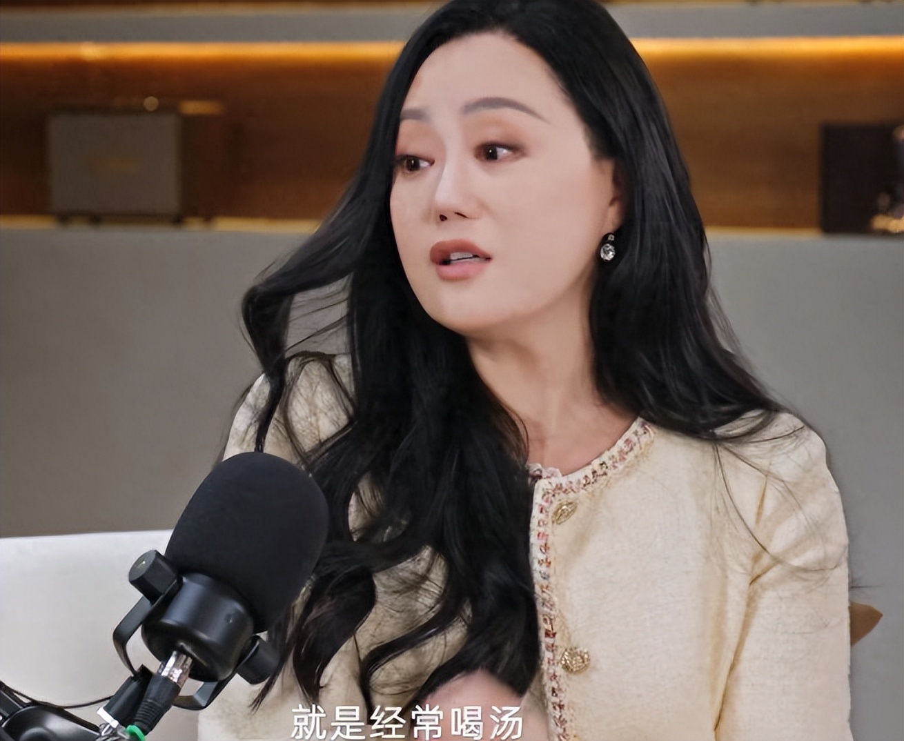 成人三级片_章小惠 45岁拍三级片 还债 败家女