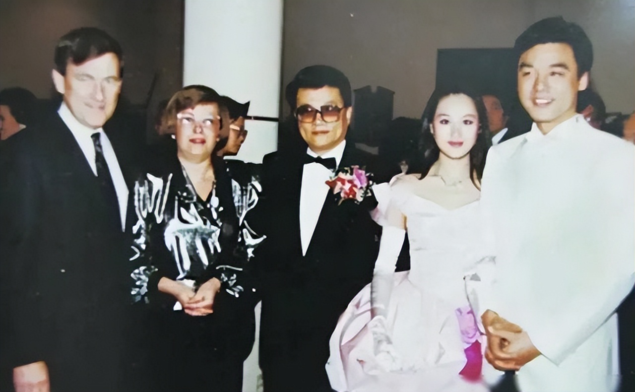 成人三级片_章小惠 45岁拍三级片 还债 败家女